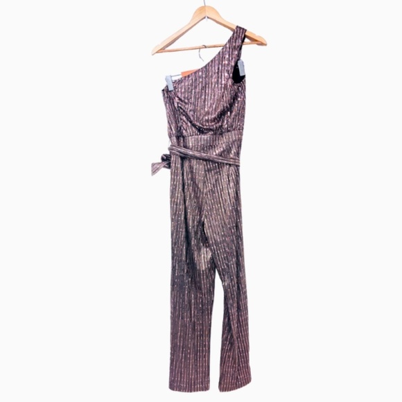LOVERS + FRIENDS – Golden Sequin One-Shoulder Jumpsuit | Glam Party Look | 6 * - Picture 6 of 11